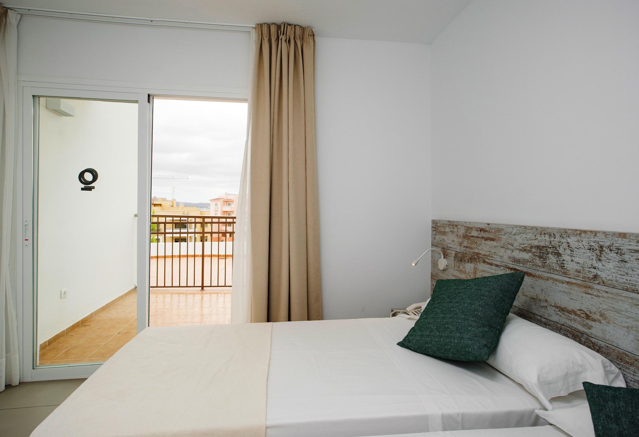 Apartamentos Vibra Riviera San Antonio  Eksteriør billede