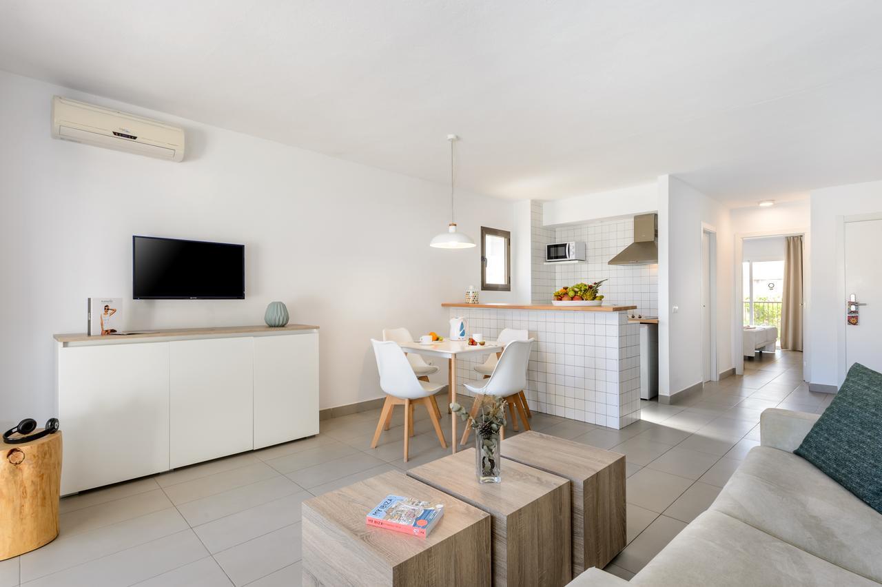 Apartamentos Vibra Riviera San Antonio  Eksteriør billede